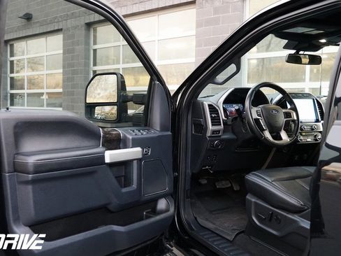 Used 2022 Ford F350 Lariat w/ Tremor Off-Road Package image 18