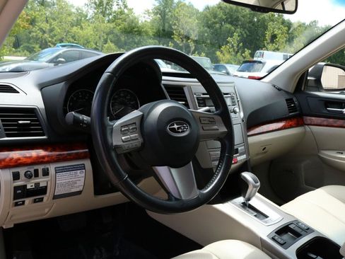 Used 2011 Subaru Legacy 2.5i Limited AWD/4WD image 22