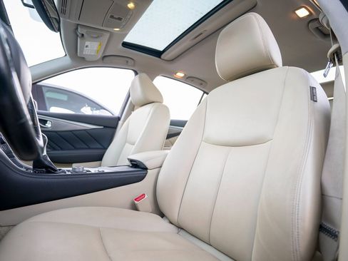 Used 2015 INFINITI Q50 Premium w/ Navigation Package image 5