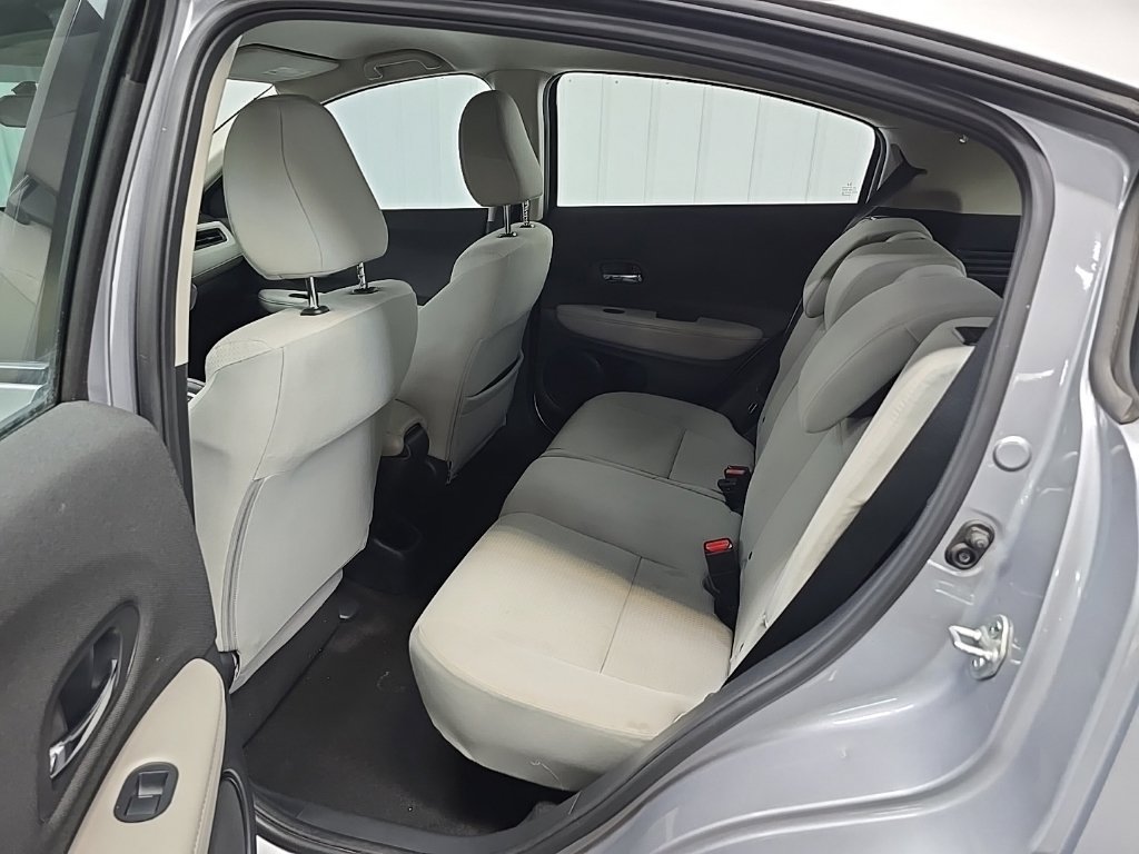 Used 2022 Honda HR-V LX image 30