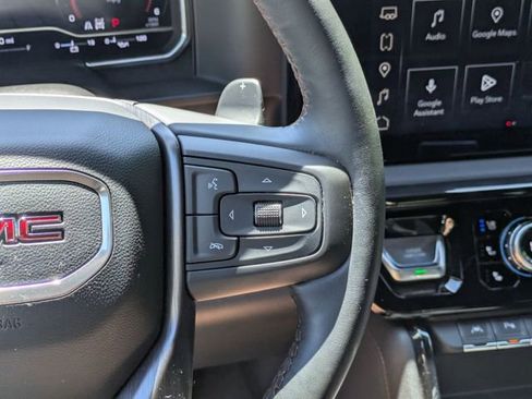 Used 2024 GMC Sierra 1500 AT4 w/ Technology Package AWD/4WD image 17