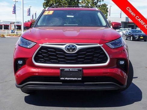 Certified 2023 Toyota Highlander XLE image 6