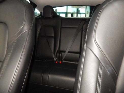 Used 2023 Tesla Model Y AWD image 29