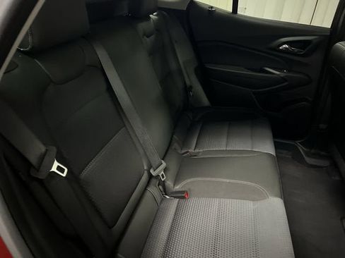 Certified 2025 Chevrolet Trax LT image 26