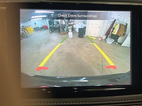 Used 2024 Chrysler Pacifica Select image 28