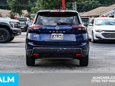 Used 2024 Nissan Rogue SV AWD/4WD image 12