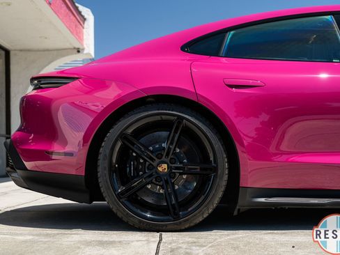 Used 2022 Porsche Taycan Turbo S image 40