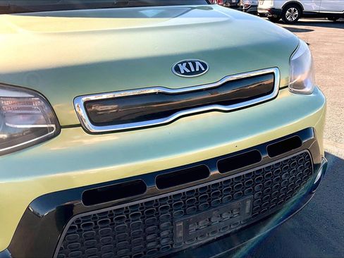 Used 2016 Kia Soul + image 26