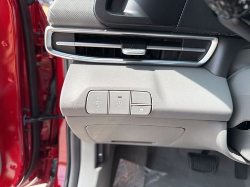 New 2026 Hyundai Elantra SE FWD image 17