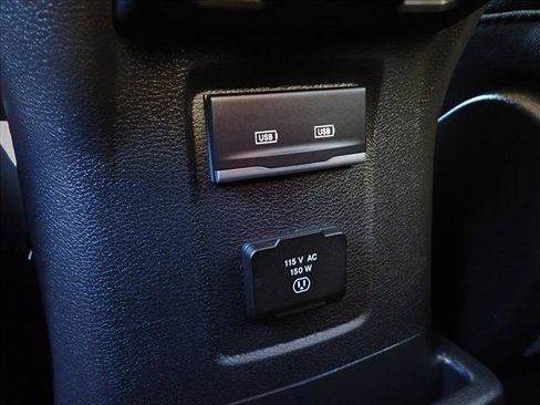 Used 2023 Jeep Wrangler Unlimited Rubicon 4xe AWD/4WD image 9