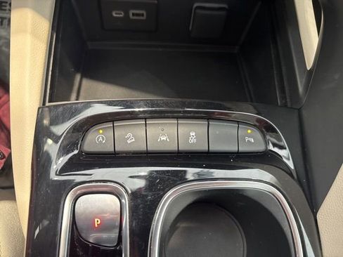 Certified 2023 Buick Envision Preferred image 17