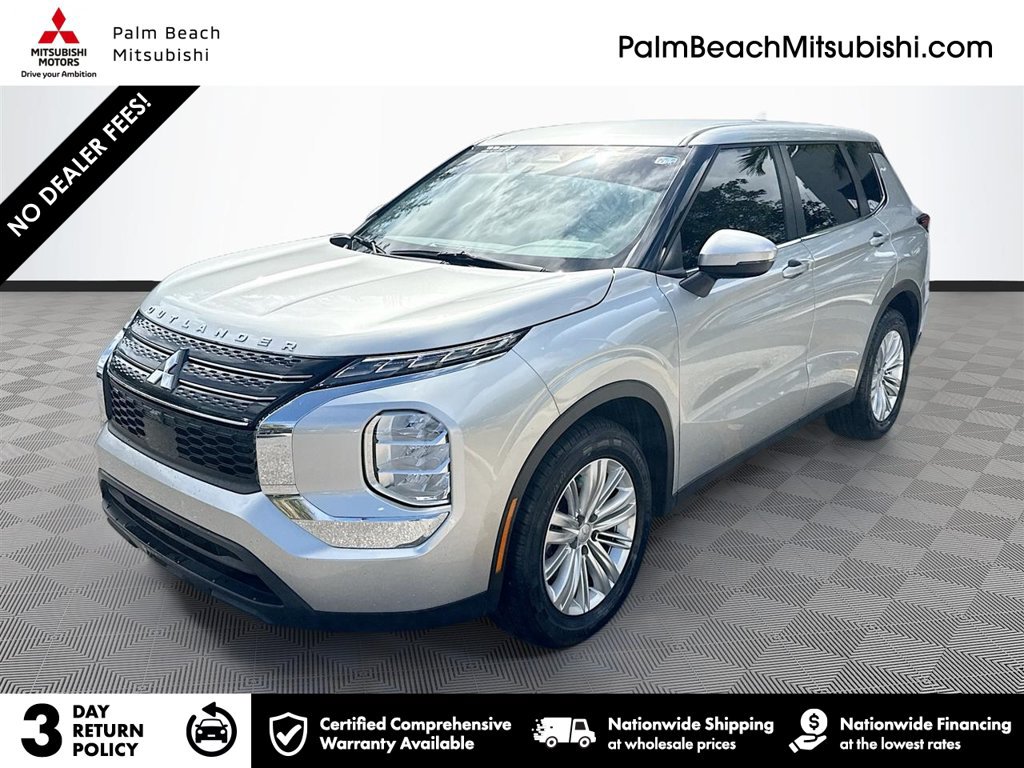 Used 2024 Mitsubishi Outlander ES FWD image 1