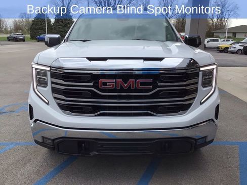 Used 2024 GMC Sierra 1500 SLT image 3