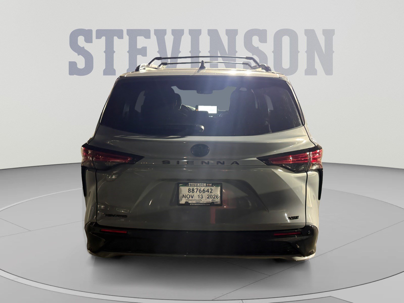 Used 2026 Toyota Sienna XSE AWD/4WD image 4