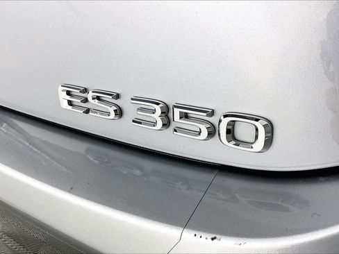Used 2025 Lexus ES 350 image 9