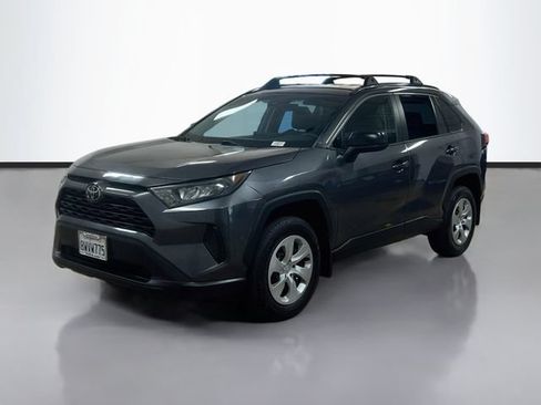 Used 2021 Toyota RAV4 LE w/ Carpet Mat Package (TMS) AWD/4WD image 3
