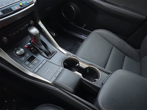 Used 2018 Lexus NX 300h AWD image 30