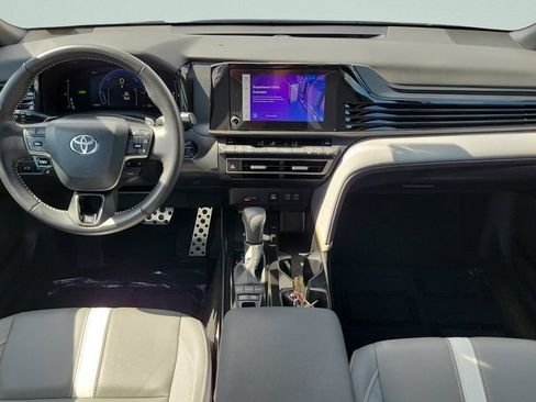 Certified 2025 Toyota Camry SE w/ Convenience Package FWD image 11