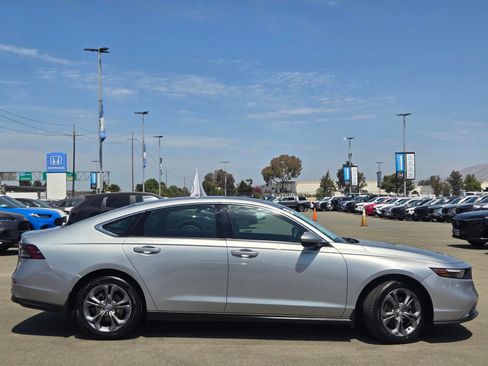 Used 2024 Honda Accord EX image 8