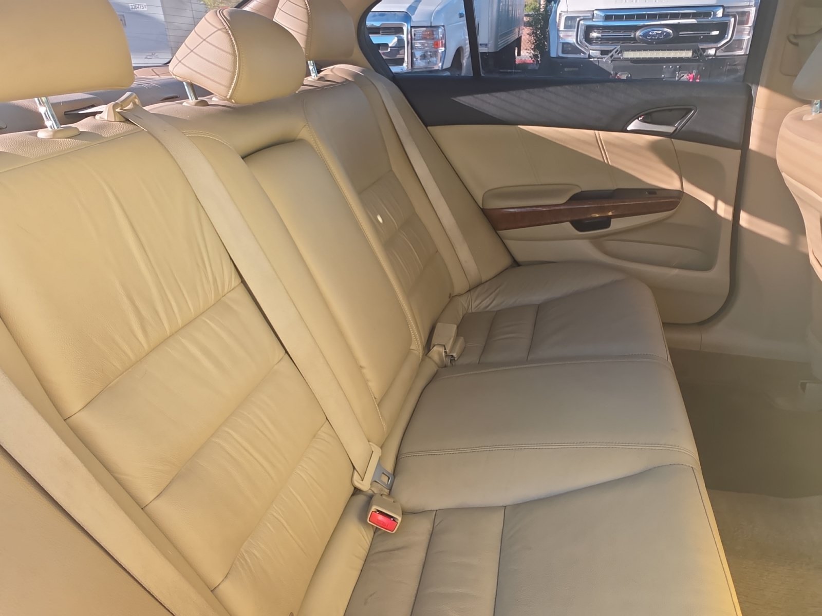 Used 2011 Honda Accord EX-L image 27