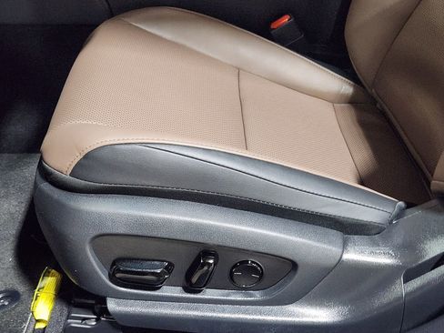 Used 2024 Lexus ES 350 w/ Premium Package image 43