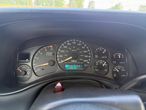 Used 2002 Chevrolet Silverado 2500 LT AWD/4WD image 12