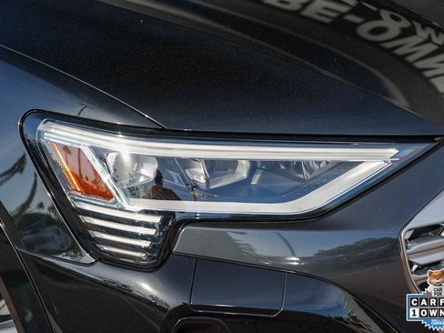 Certified 2024 Audi Q8 e-tron Premium Plus w/ Premium Plus Package image 2