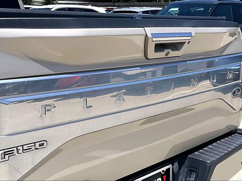 Used 2017 Ford F150 Platinum RWD image 10