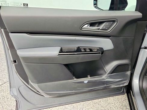 Used 2025 Honda Prologue Touring image 11