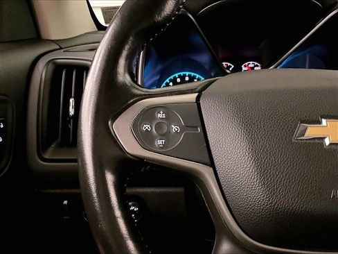 Used 2018 Chevrolet Colorado Z71 AWD/4WD image 17