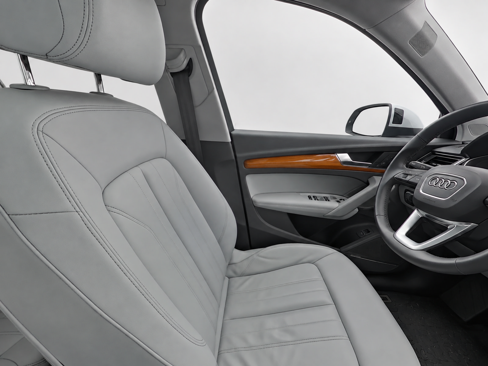 Certified 2023 Audi Q5 2.0T Premium Plus w/ Premium Plus Package AWD/4WD image 17