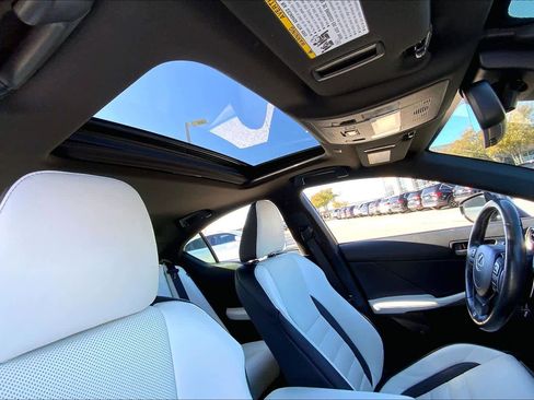 Used 2022 Lexus IS 350 F Sport image 19