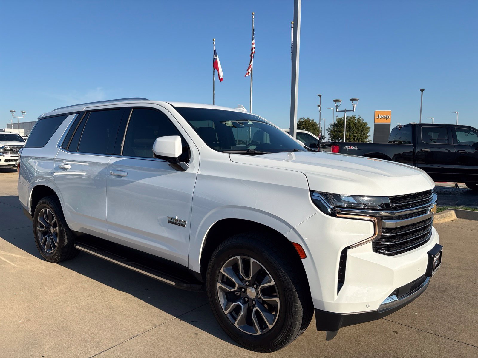 Used 2022 Chevrolet Tahoe LT w/ Luxury Package RWD image 8