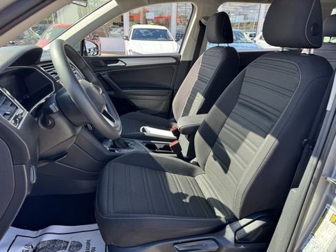 Used 2022 Volkswagen Tiguan S image 12