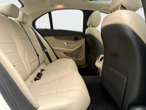 Used 2019 Mercedes-Benz C 300 4MATIC Sedan image 18