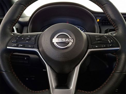 Used 2023 Nissan Kicks SR w/ SR Premium Package image 20