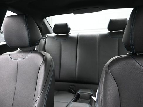 Used 2017 BMW M2 RWD image 13