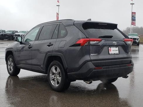 Used 2025 Toyota RAV4 XLE image 8