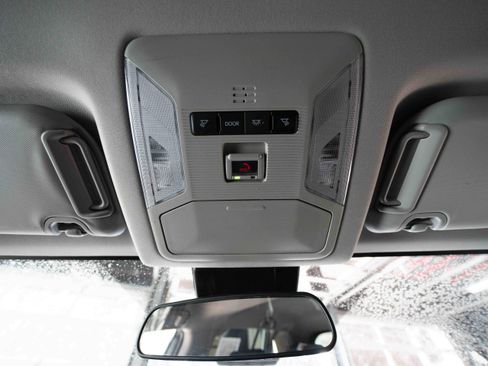 Used 2025 Toyota RAV4 XLE image 18