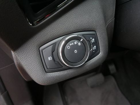 Used 2015 Ford Escape Titanium AWD/4WD image 16