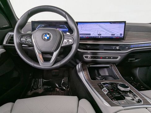 Used 2025 BMW X5 xDrive40i w/ Executive Package AWD/4WD image 23
