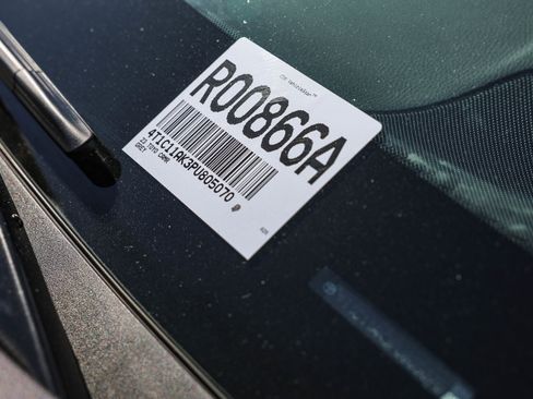 Used 2023 Toyota Camry LE image 28