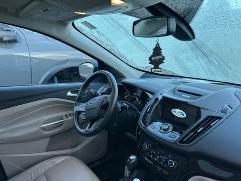 Used 2017 Ford Escape Titanium AWD/4WD image 9