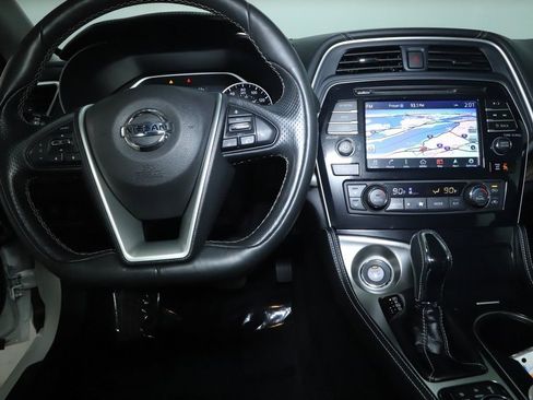 Used 2018 Nissan Maxima Platinum image 29