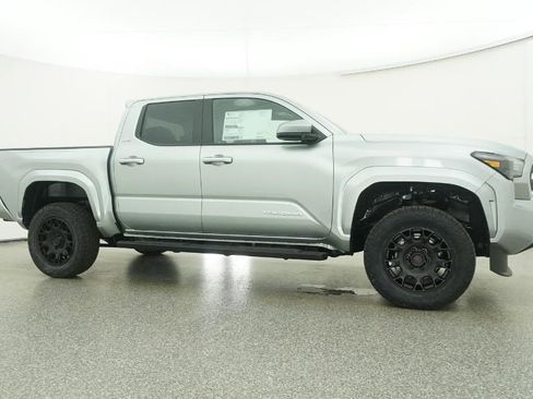 New 2026 Toyota Tacoma SR5 RWD image 5