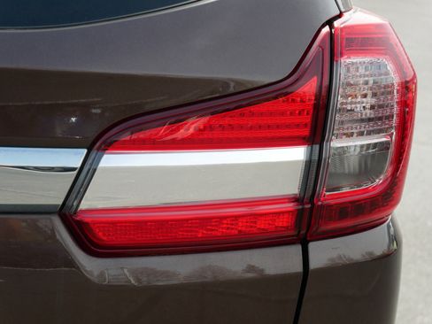 Used 2021 Subaru Ascent Touring AWD/4WD image 17