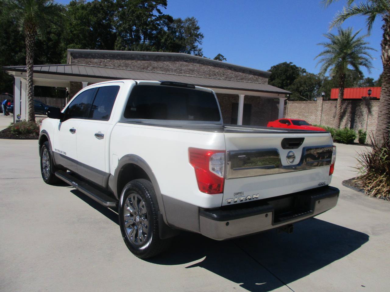 Used 2018 Nissan Titan Platinum Reserve AWD/4WD image 12