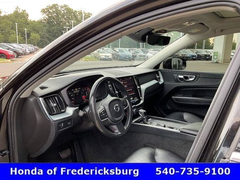 Used 2018 Volvo XC60 T6 Momentum w/ Advanced Package AWD/4WD image 35