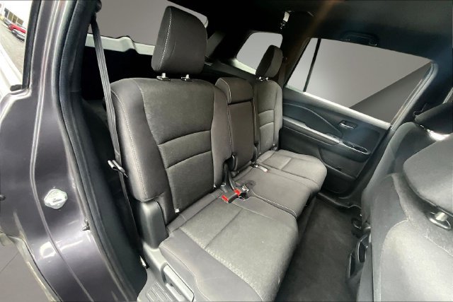 Used 2021 Honda Passport Sport image 25