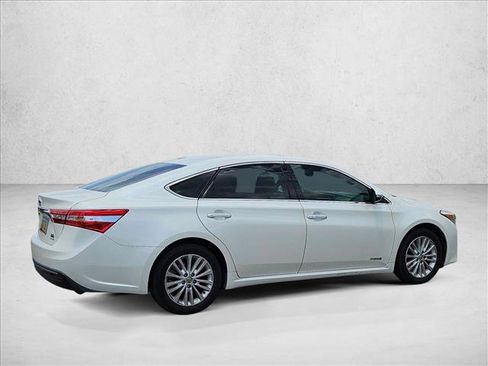 Used 2014 Toyota Avalon XLE Touring FWD image 5